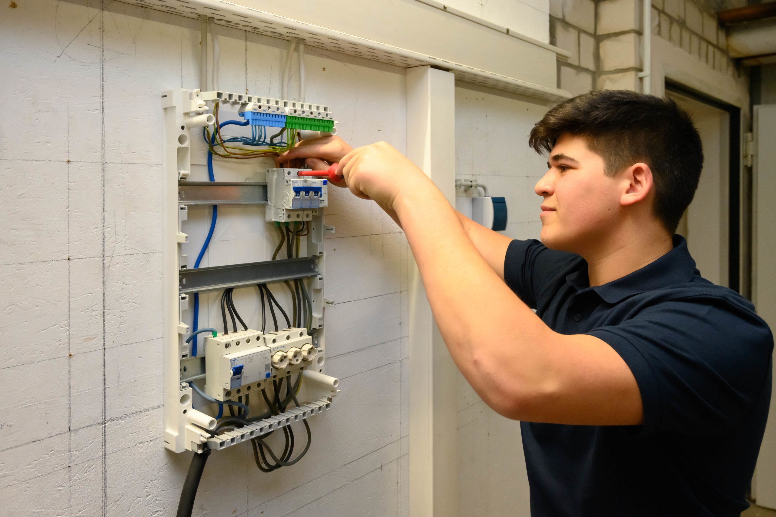 Elektroniker/in für Energie und Gebäudetechnik